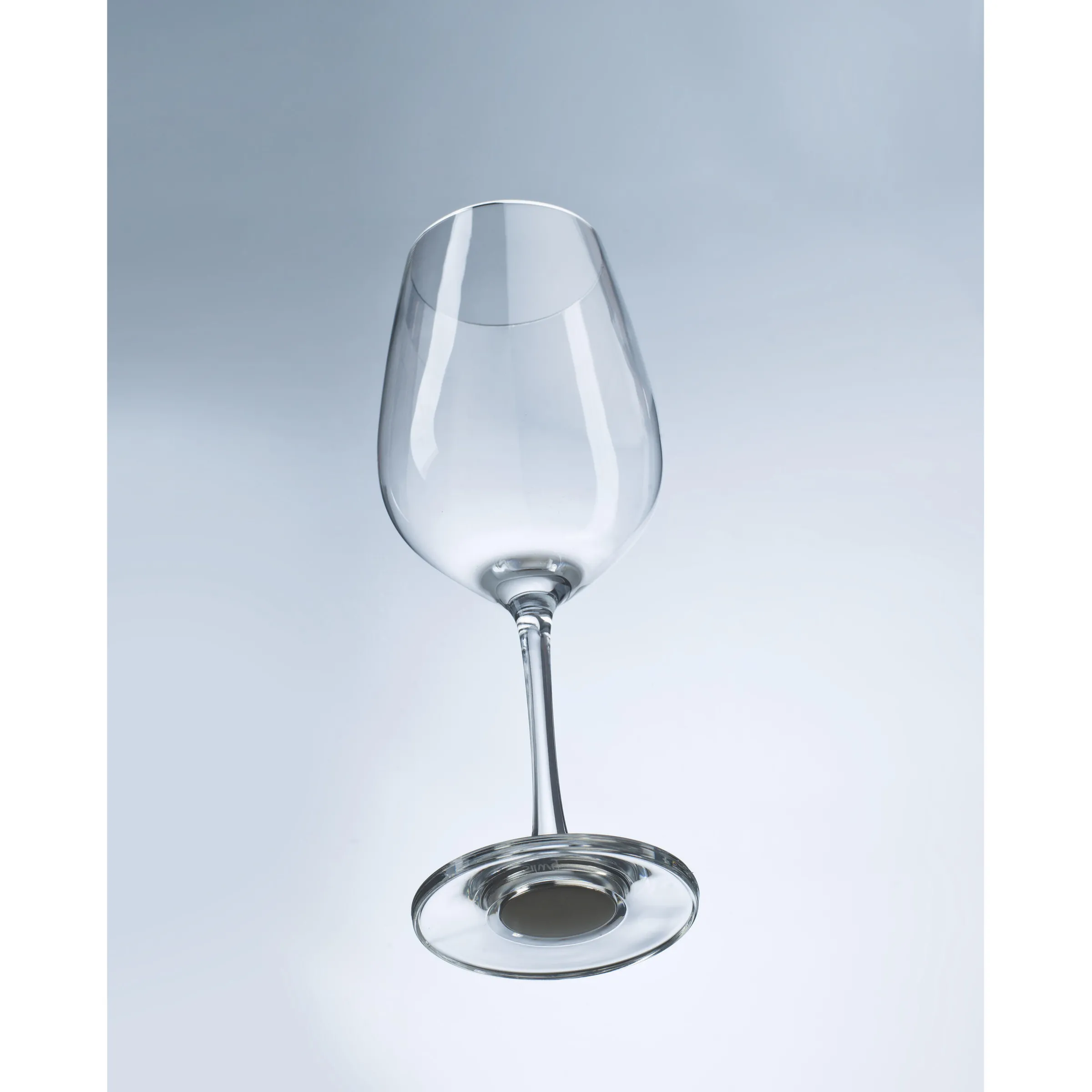 Lot de 2 verres à vin en cristal aimantés