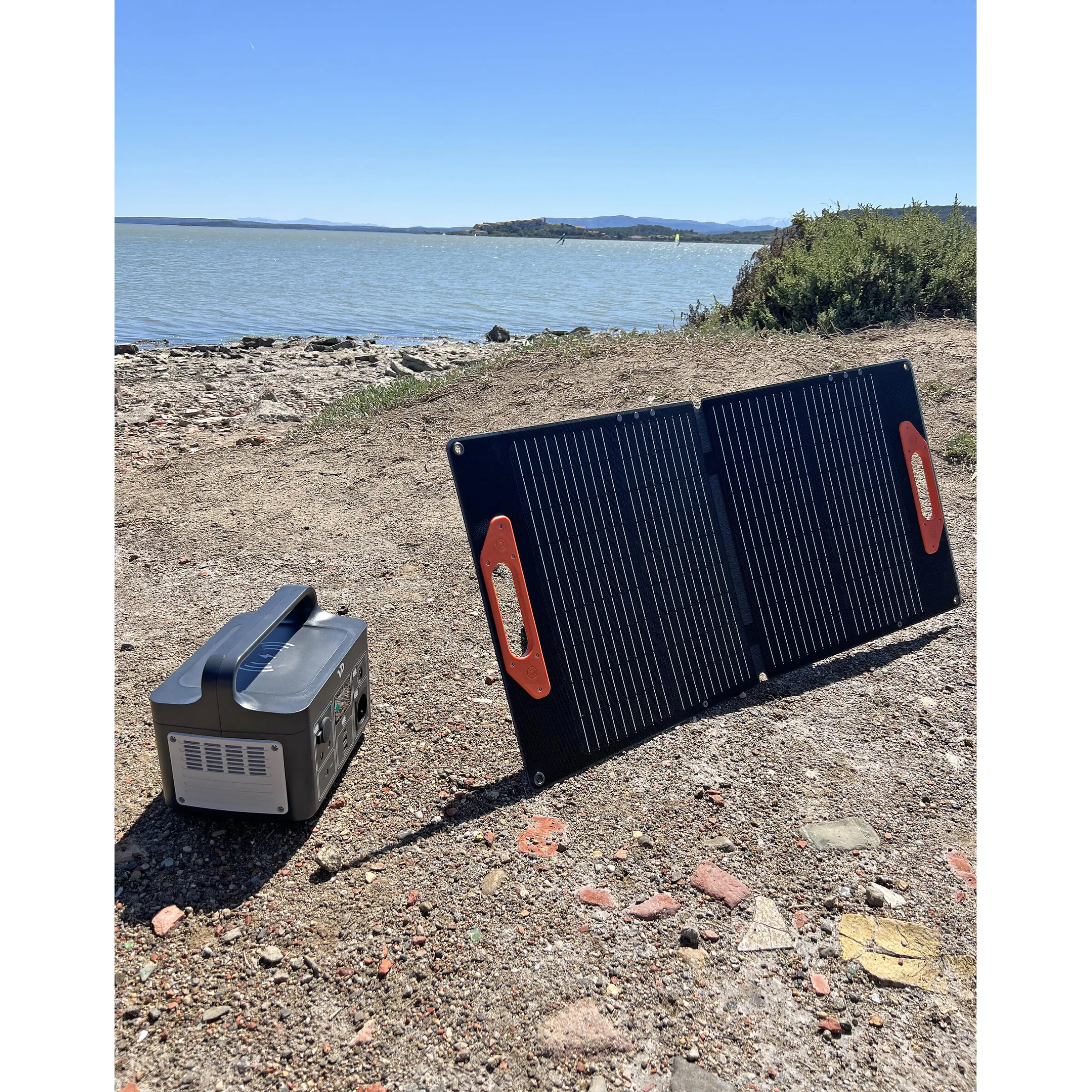 Panneau solaire pliable et portable