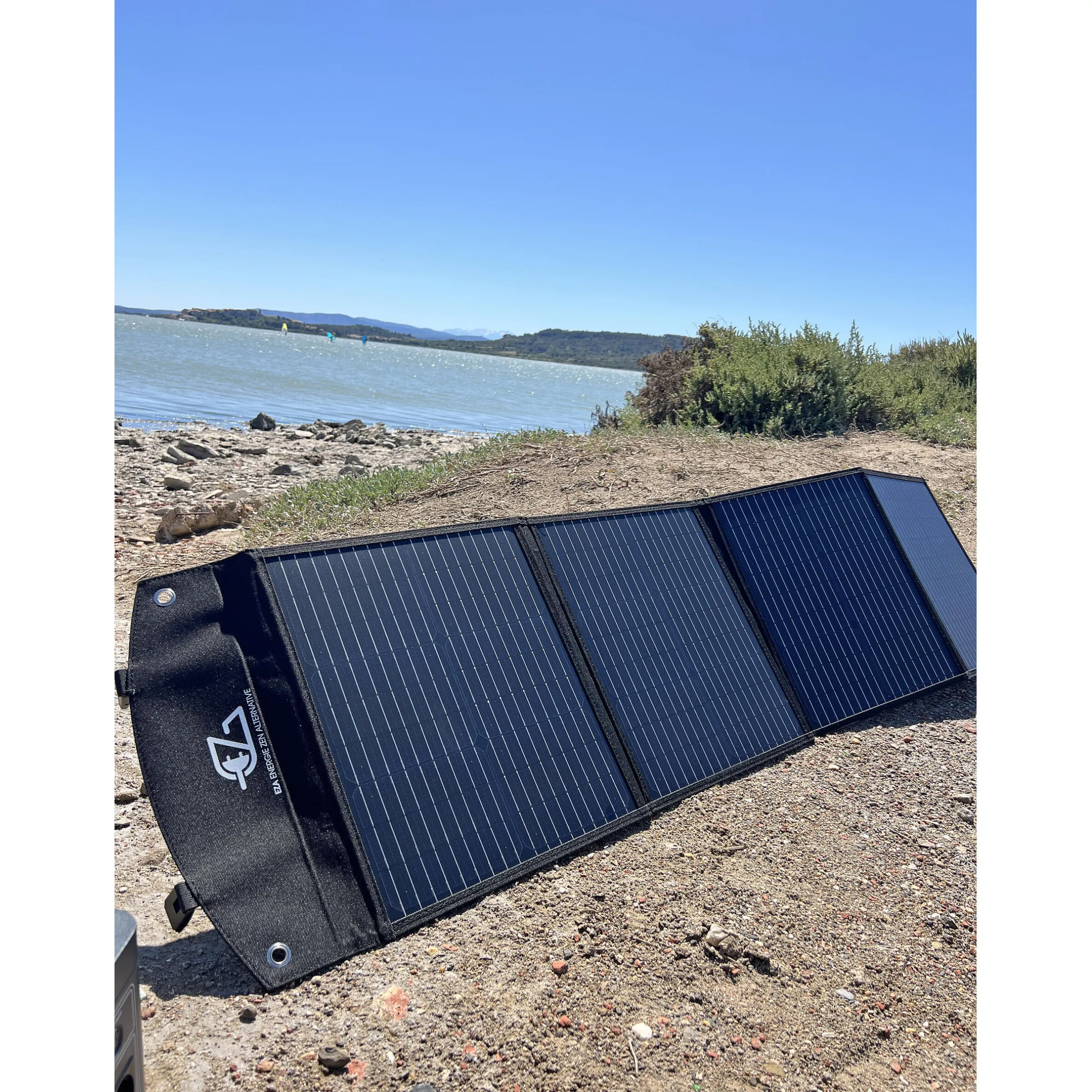 Panneau solaire pliant portable