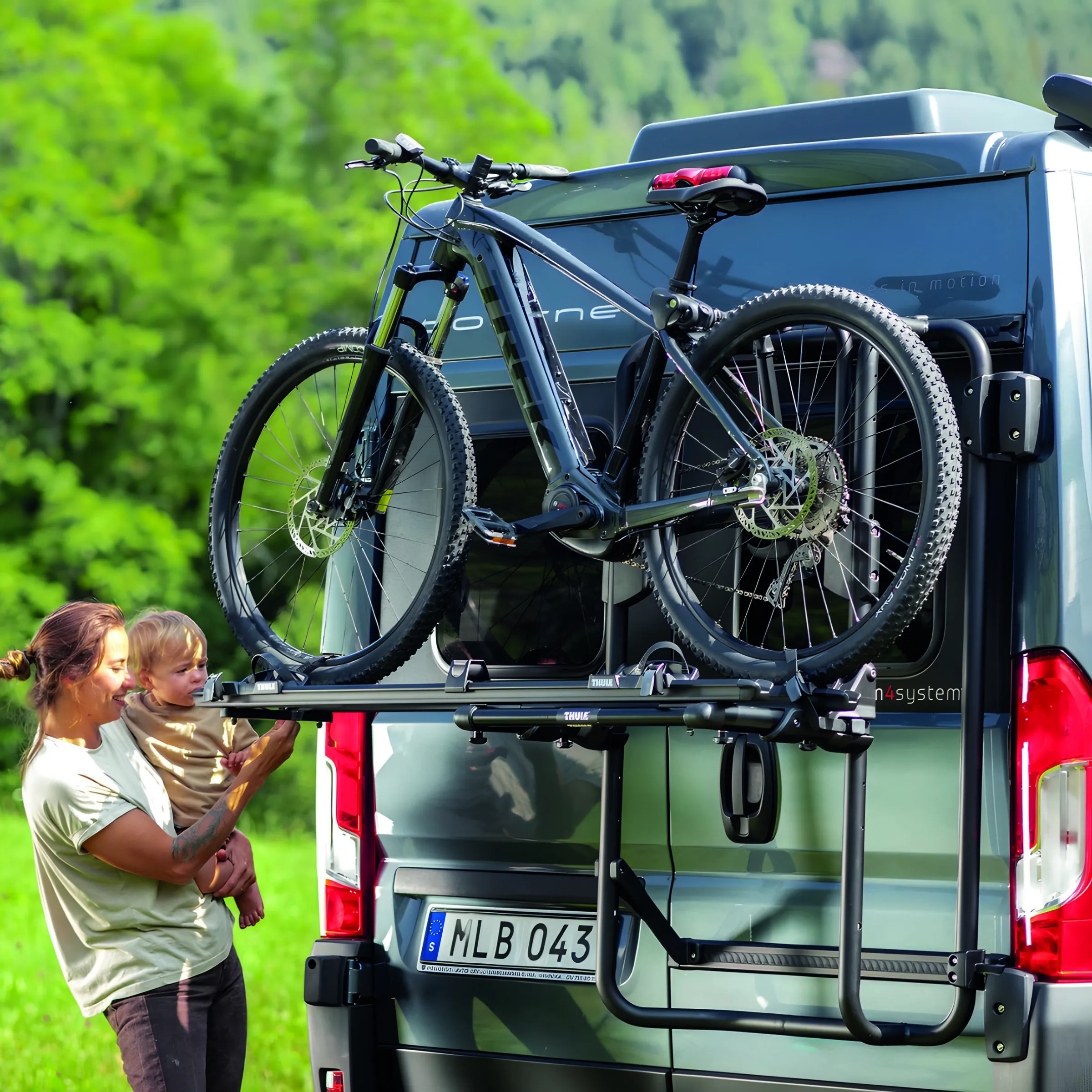 Porte-vélos fourgon 2 portes arrière VeloTrack Frame (Ducato/Jumper/Boxer/Proace Max)