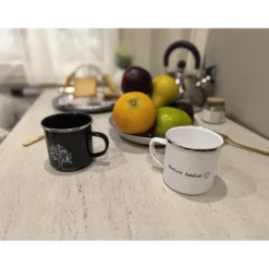 Set de 2 mugs en acier émaillé